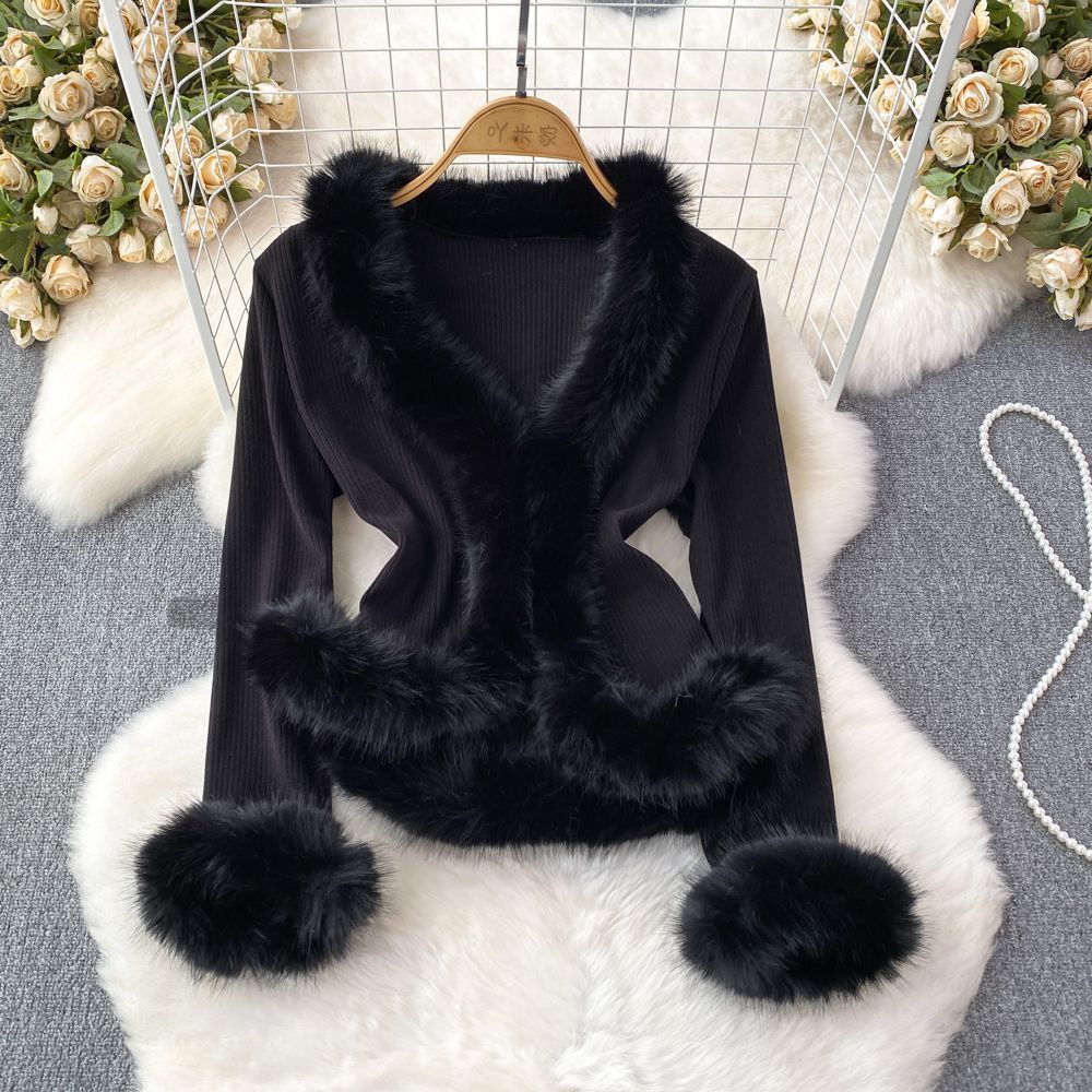 Pure Desire V-neck Stitching Bell Sleeve Slim Slimming And Simple Sweater